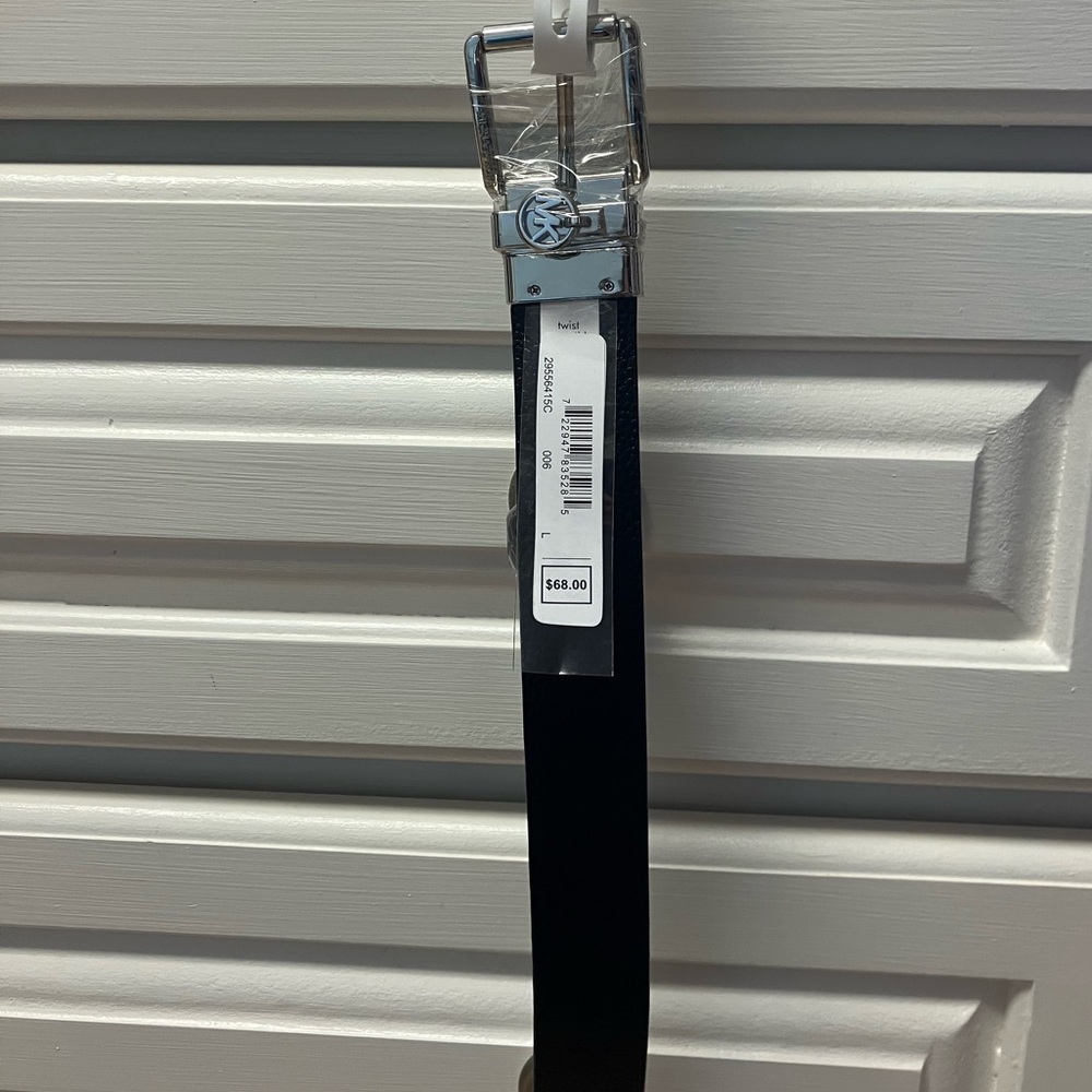 Michael Kors Reversible Black Belt with Silver Buckle size Lg